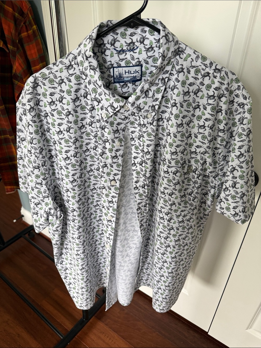 Huk Men’s White Short-Sleeve Printed Shirt with Green Accent